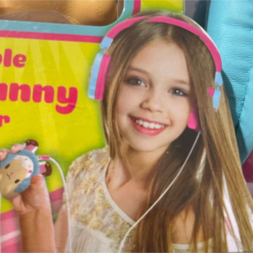 Smooshy Mushy Fashion Headphones With Bitsy Bunny Clip-On Accessory